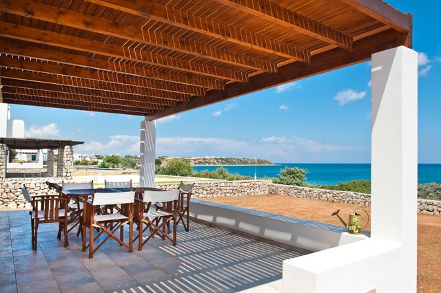 Beach front Villa for Sale in Lachnania