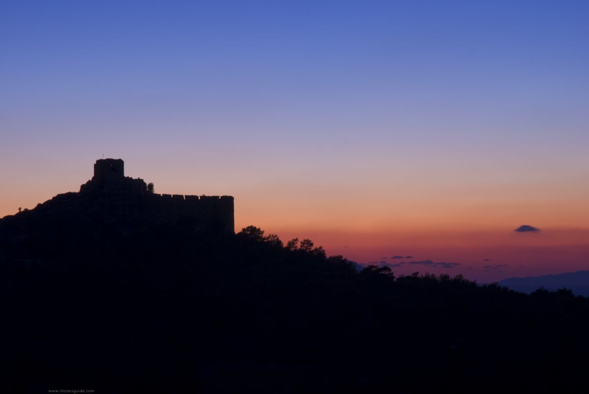 The castle of Kritinia (Kastellos) © Rhodes Guide / RhodesGuide.com