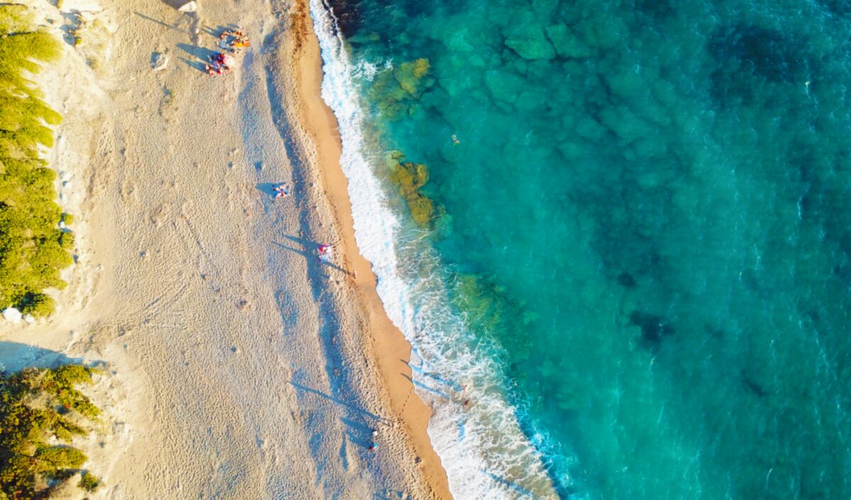 Rhodes beaches have been awarded 55 blue flags in 2022 © Rhodes Guide / RhodesGuide.com